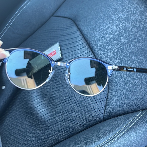NWOT Ray-Ban Blue and Tan - Picture 3 of 3